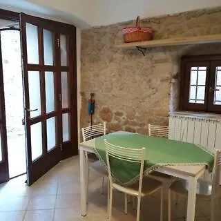 Διαμέρισμα Vico Del Naia *